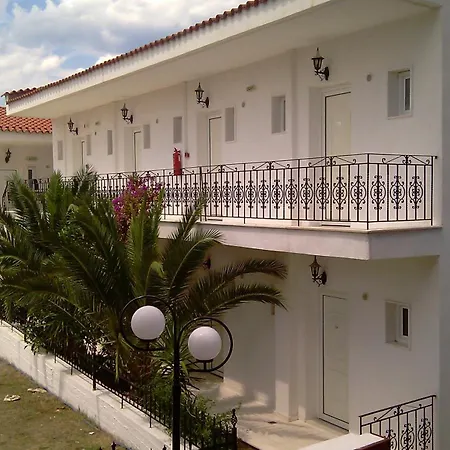 Lazaridis Luxury & Apartman *