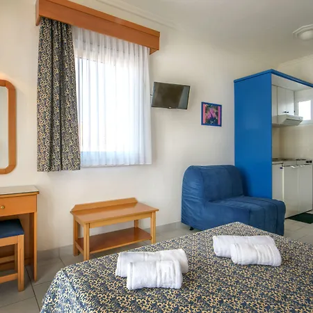 Lazaridis Luxury & Apartman *