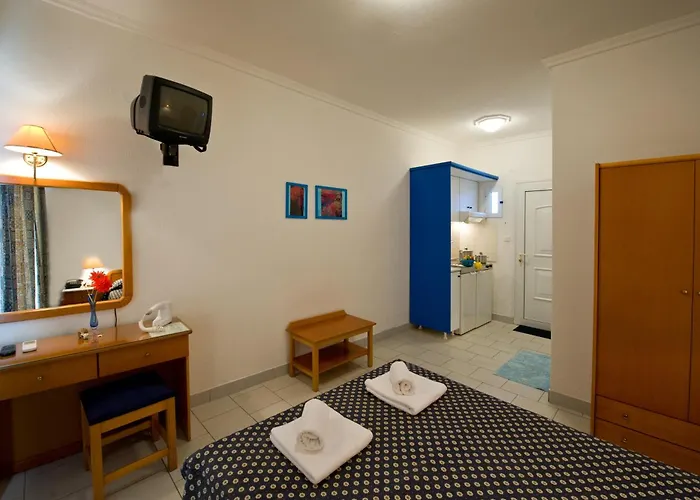 Apartment Lazaridis Luxury & Nea Roda