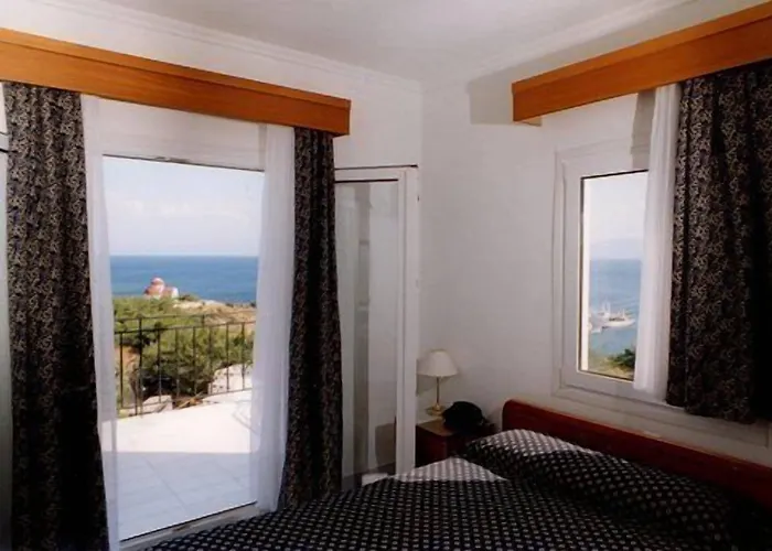 Lazaridis Luxury &