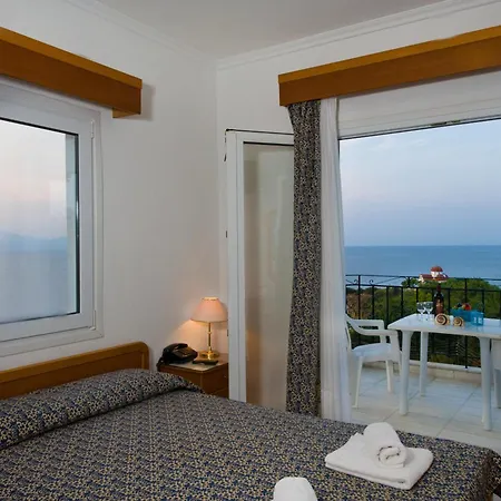 Lazaridis Luxury & * Νέα Ρόδα