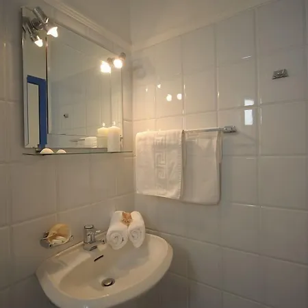 Lazaridis Luxury & * Νέα Ρόδα