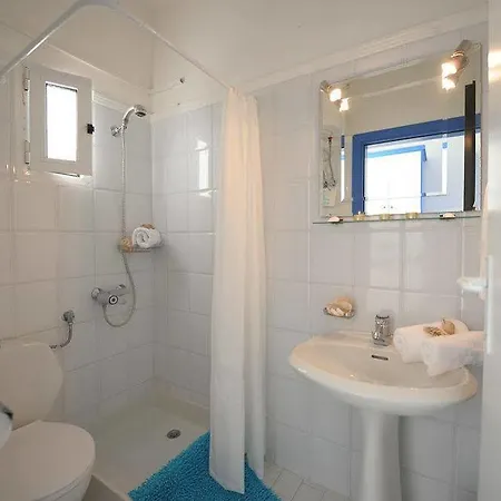 Lazaridis Luxury & * Nea Roda
