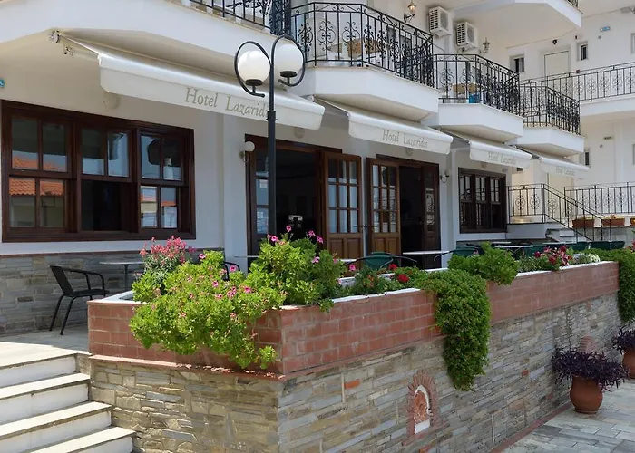 Lazaridis Luxury & * Nea Roda