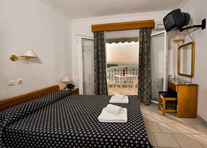 Lazaridis Luxury & * Nea Roda