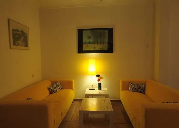 Lazaridis Luxury & Lejlighed