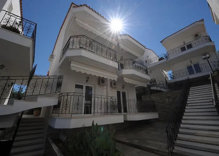 Lazaridis Luxury & Lejlighed Nea Roda